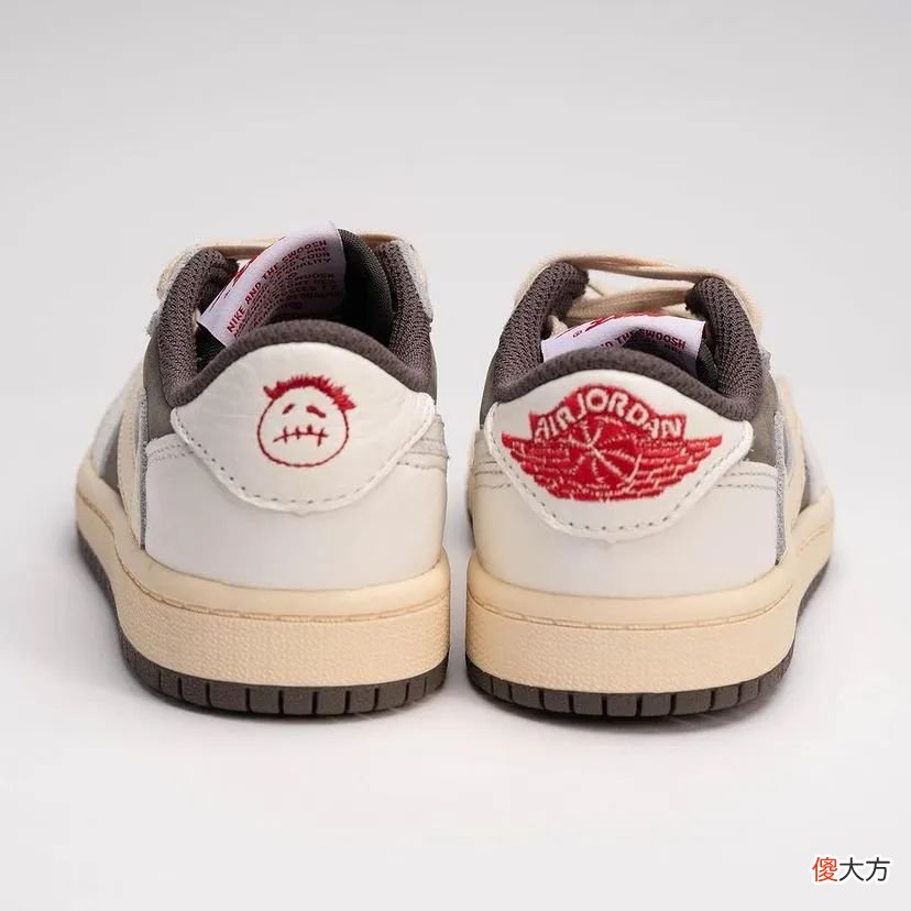 【就爱时尚】“年度鞋王”下月登场！倒钩 3.0 最新实物泄露！