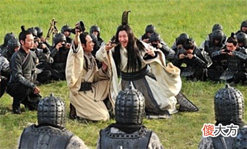 【历史故事】为何古代打仗一方高挂免战牌，对手真就听话不进攻强攻会怎样
