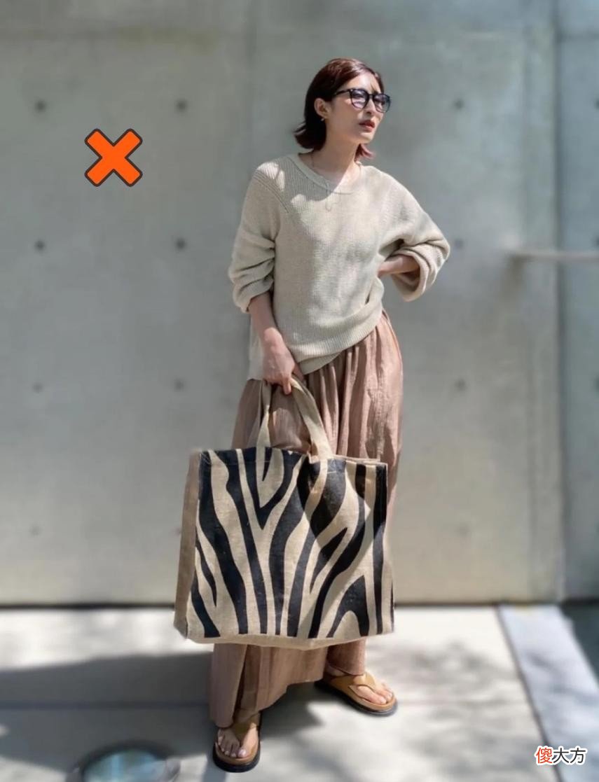 【时尚一点】2022年夏又流行一款单品，叫“远看是裙，近看是裤”，时髦有气场