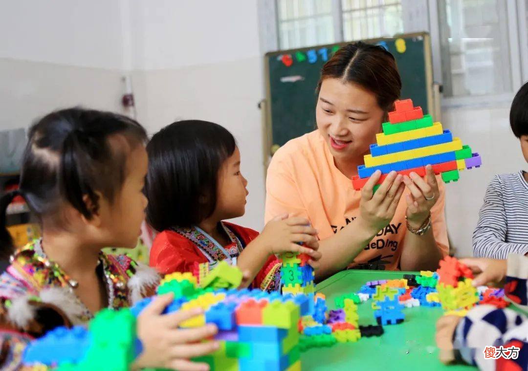 孩子为啥不愿意在幼儿园“上厕所”？有3个隐藏原因，家长要了解