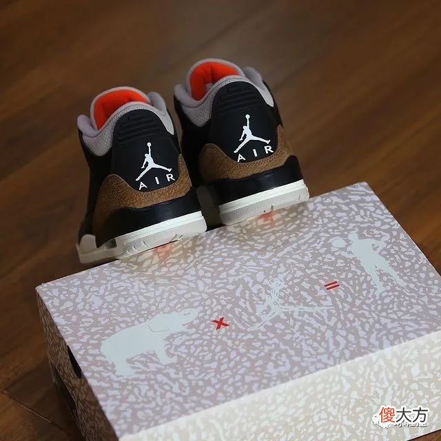 【时尚一点】全新黑蓝 Air Jordan 1 国内定档＆荧光绿 Air Jordan 1 即将发售！～