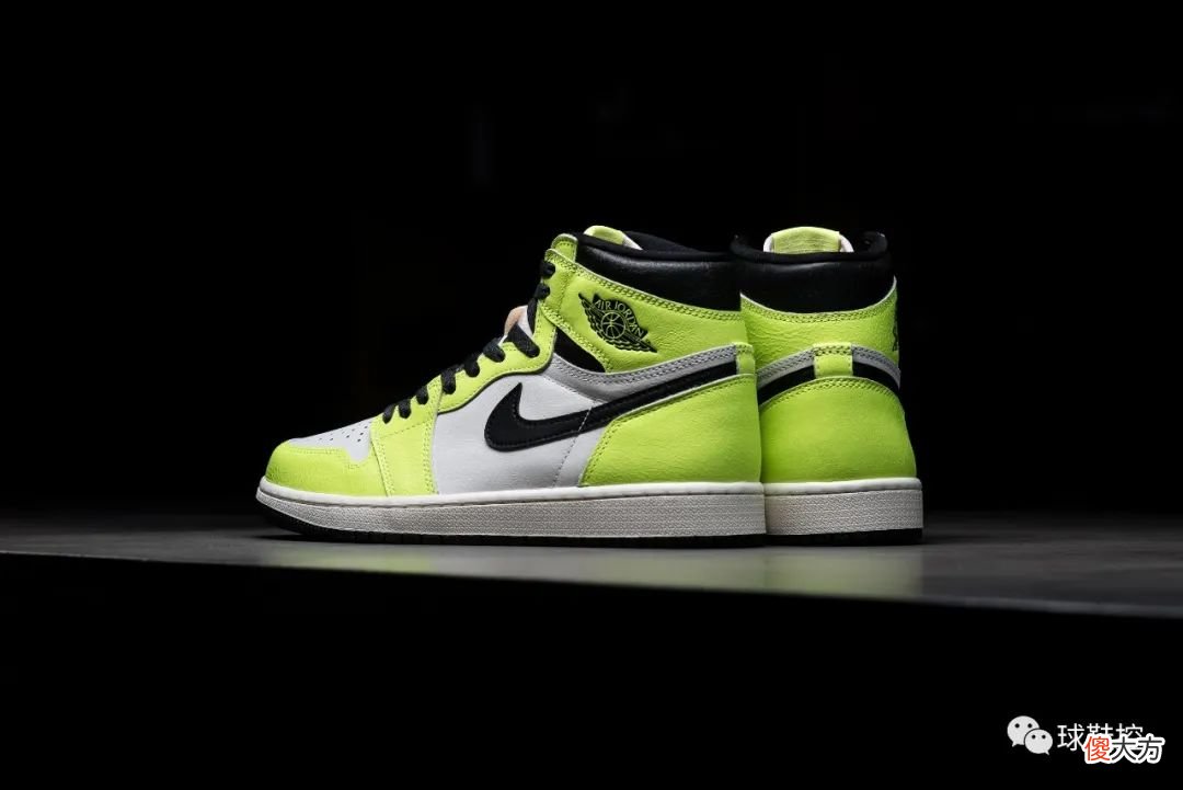 【时尚一点】全新黑蓝 Air Jordan 1 国内定档＆荧光绿 Air Jordan 1 即将发售！～
