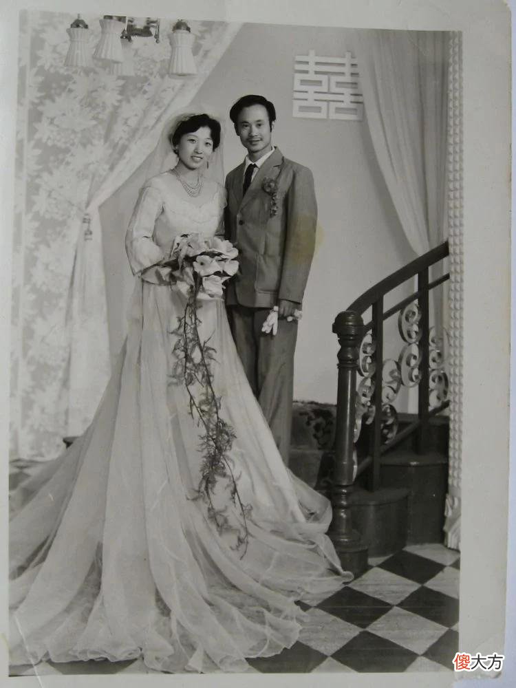 【时尚一点】老照片：上世纪婚纱照，质朴真实，甜蜜恩爱真幸福