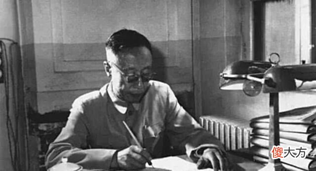 【爱历史】看看溥仪的英文手稿才明白,就算他没上过学,依然让人自愧不如