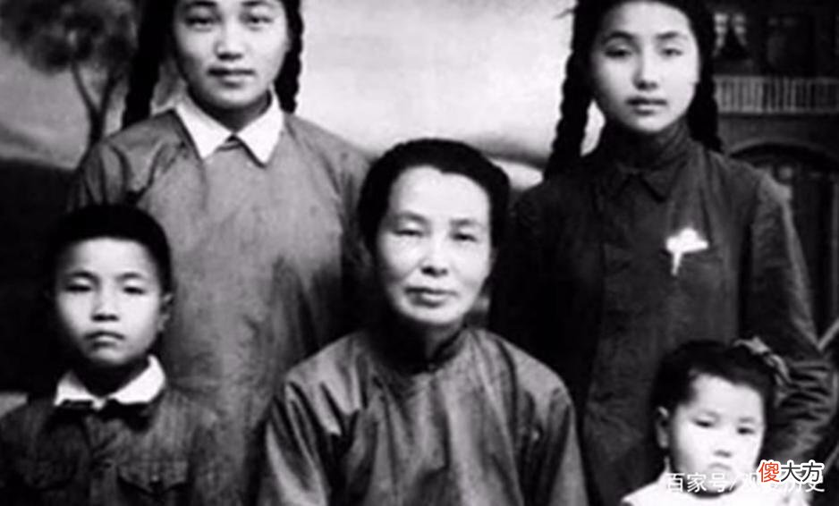 【爱历史】陈独秀之女陈子美：身绑酱油桶在海上漂到香港，晚年流落美国街头