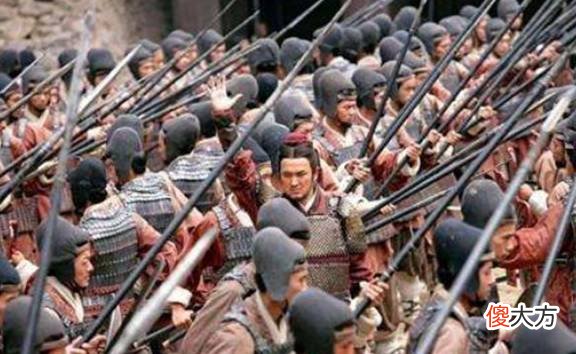 【历史故事】清朝士兵衣服上的 “兵”和“勇”，一字之差，地位却是大不同