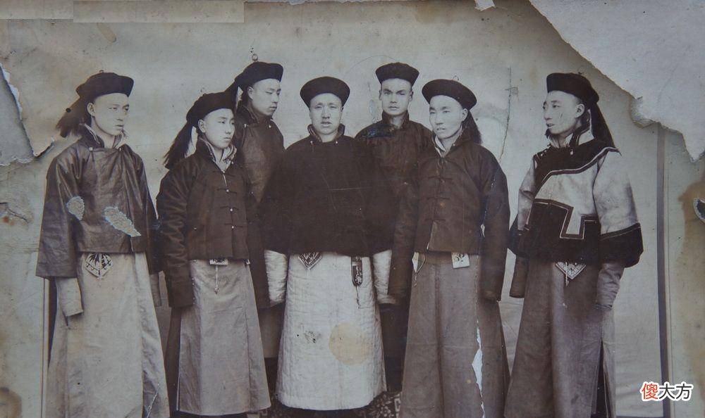 【爱历史】清亡后,14万皇族都去哪了?多数人从事了这俩行业,如今依然吃