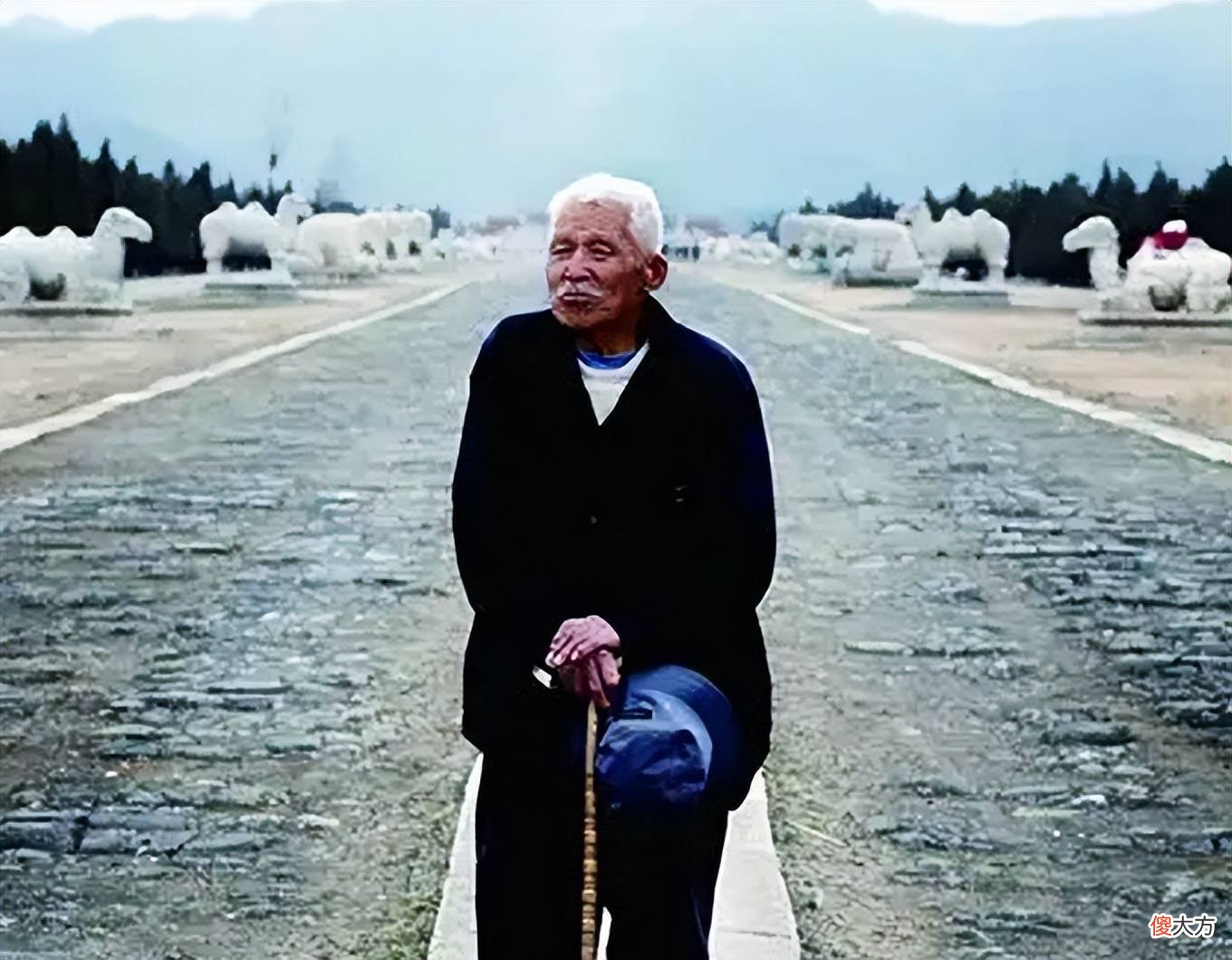 【爱历史】大清亡了一百多年为何至今还有人守皇陵？谁来发工资？他们是谁？