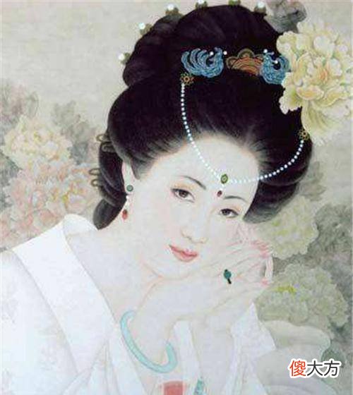 【历史故事】中国历史上3大传奇宠妃，皇后都没法跟她们比，不是皇后胜似皇后