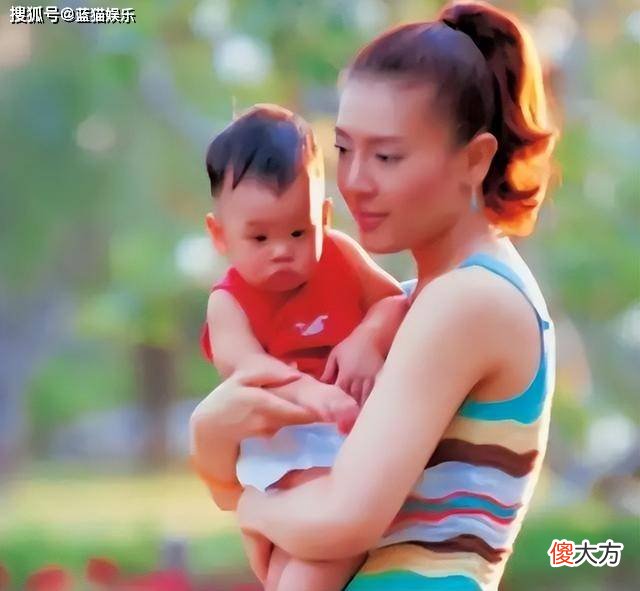 【历史故事】西拉米远离王室后宫被打入冷宫过后，诗妮娜成为新晋白月光
