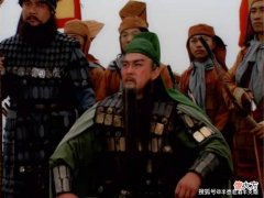 【历史故事】《三国演义》中，关羽和刘备的区别在哪里？