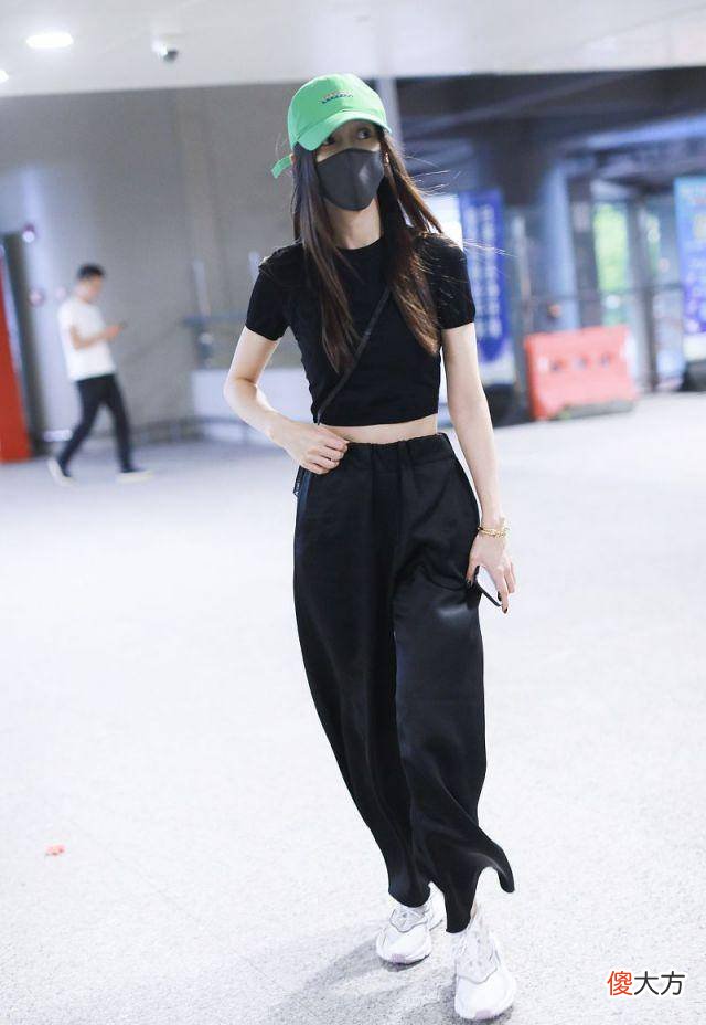 【时尚一点】黄晓明baby前后脚现身机场，虽然没有同框