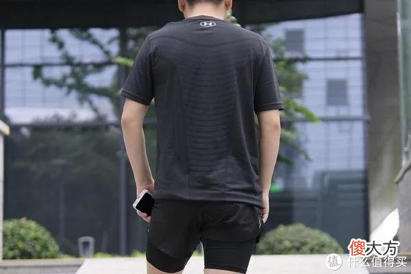 【就爱时尚】亲测UA的运动T恤，这两个系列值得推荐！
