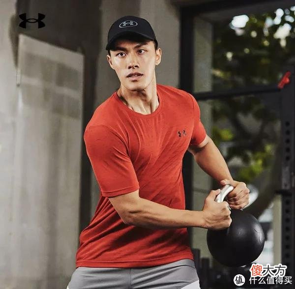 【就爱时尚】亲测UA的运动T恤，这两个系列值得推荐！