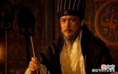 【历史故事】关羽反对黄忠被封后将军，那么他心中谁是最佳人选？