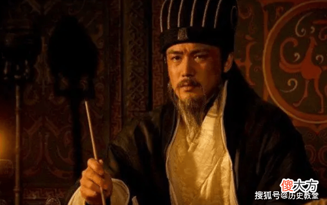 【历史故事】关羽反对黄忠被封后将军，那么他心中谁是最佳人选？