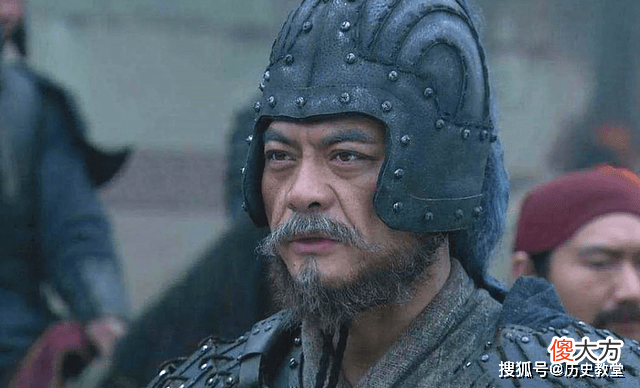 【历史故事】关羽反对黄忠被封后将军，那么他心中谁是最佳人选？