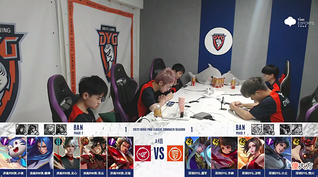 【游戏世界】小义曜是个老6！DYG12-0暴打RW：带三惩击玩成这样，李九质疑小夜
