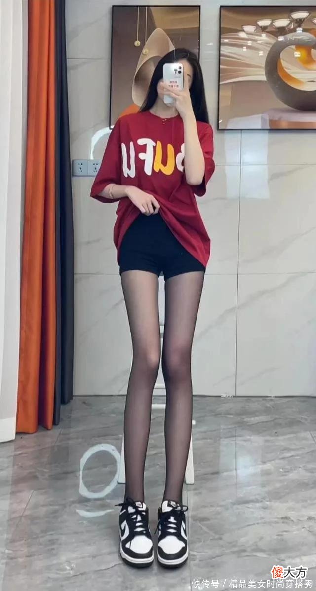 【时尚一点】辣妹穿搭,学习一下