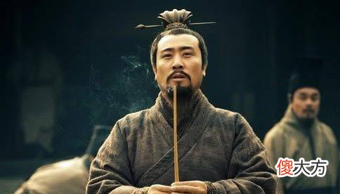【历史故事】同样都是背叛旧主，刘备和吕布的差别在哪里？