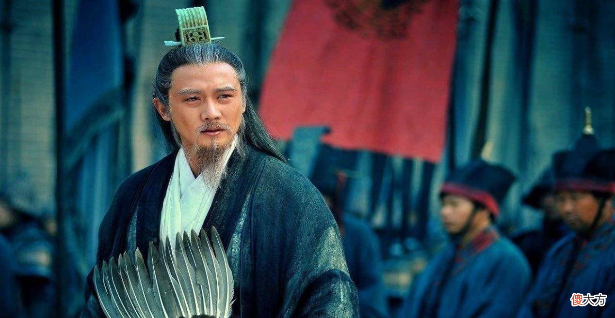 【爱历史】诸葛亮临终前，阿斗问了一个问题，诸葛亮才发现阿斗深藏不露
