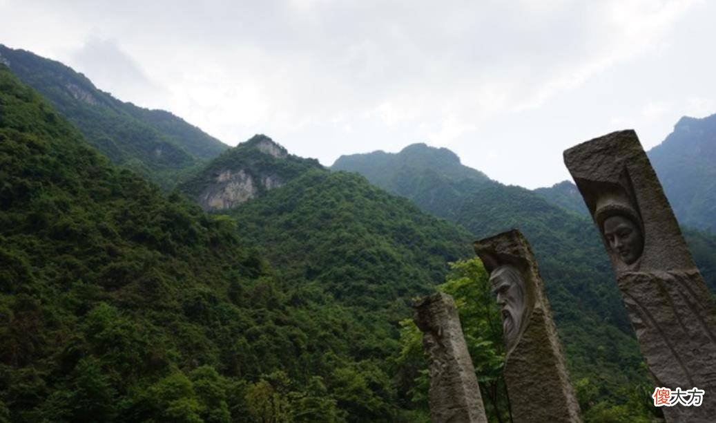 【爱历史】史前生物“驴头狼”复活？已灭绝50万年，再次出现预示着什么