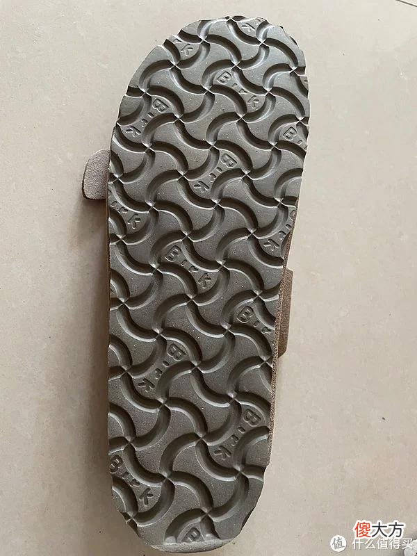 【就爱时尚】【夏日好物】Birkenstock牛皮复古一字带双扣露趾鞋