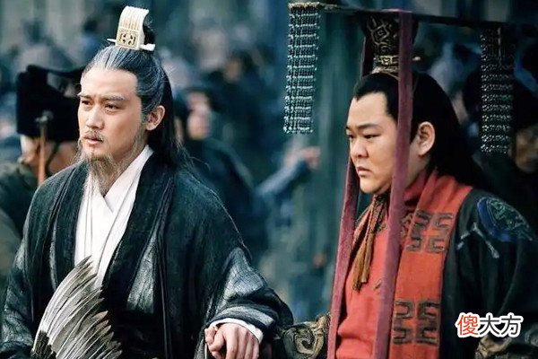 【历史故事】吐蕃攻陷唐朝都城，杜甫有感写下一首七律，成就不在《登高》之下