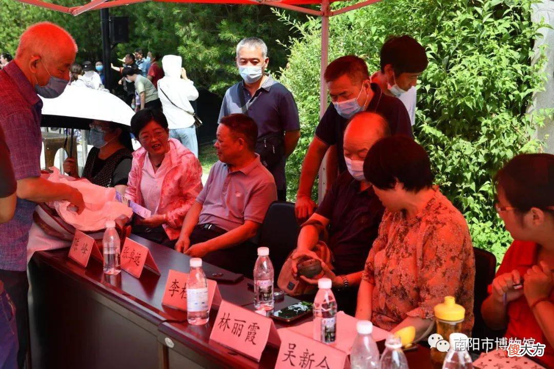 【爱历史】南阳市博物馆举行文物免费鉴宝活动