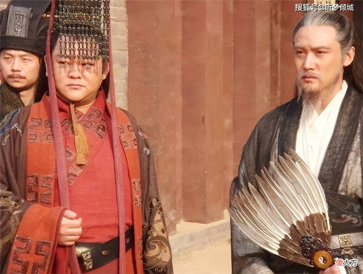 【历史故事】诸葛亮双腿健全，为何总坐“轮椅”打仗，这才是他的可怕之处