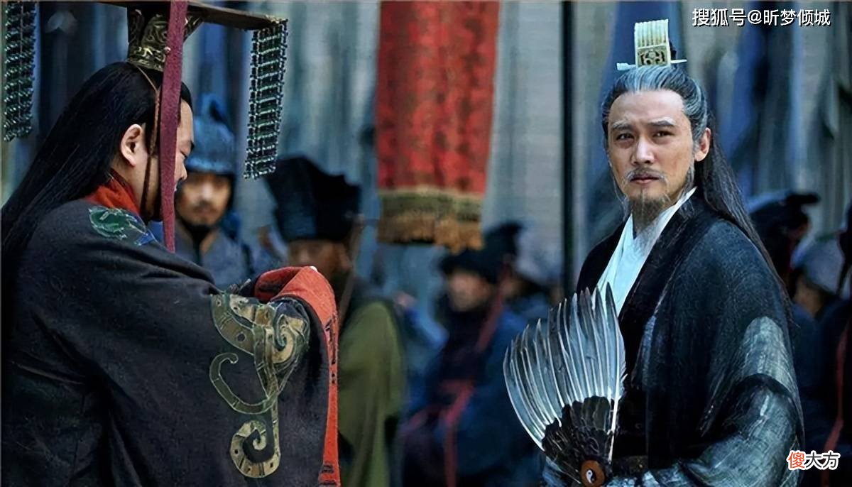 【历史故事】诸葛亮双腿健全，为何总坐“轮椅”打仗，这才是他的可怕之处