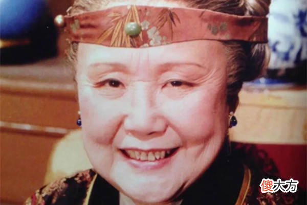 【爱历史】《红楼梦》中，贾母是如何处理贾代善身边的女人们的？