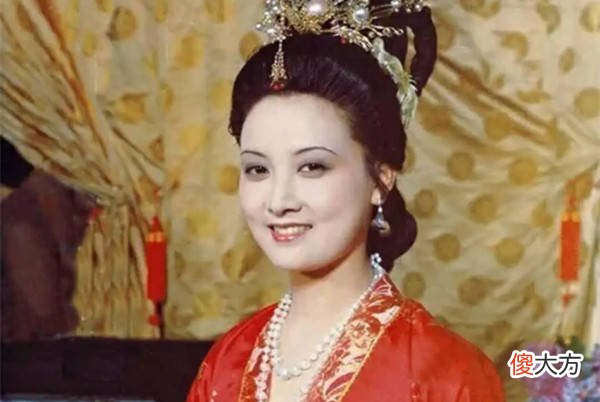 【爱历史】《红楼梦》中，贾母是如何处理贾代善身边的女人们的？