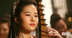 【爱历史】一代才女身陷匈奴12年，终被曹操重金赎回，骨肉分离也要重回故里