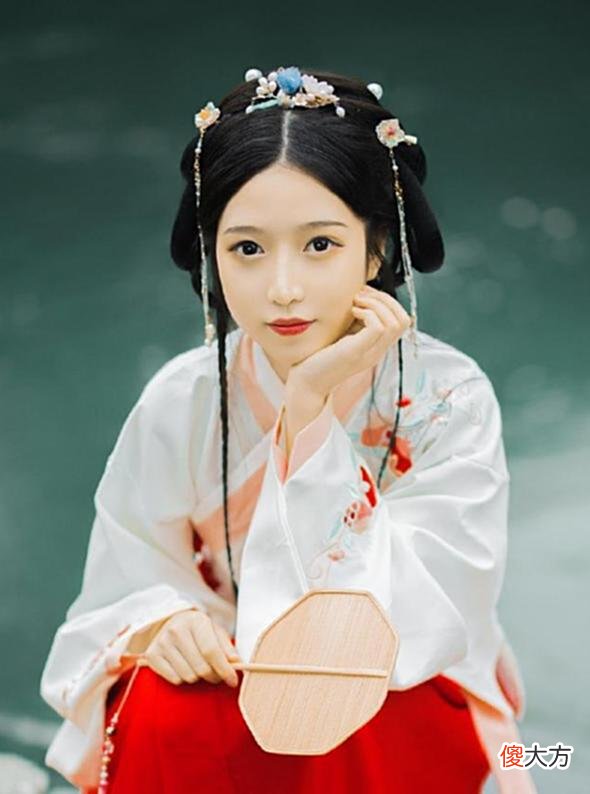 【爱历史】《王爷宠妻日常》他救下宠妾，留她在城上自身自灭，才知爱的是她