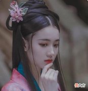 【爱历史】《王爷宠妻日常》他救下宠妾，留她在城上自身自灭，才知爱的是她