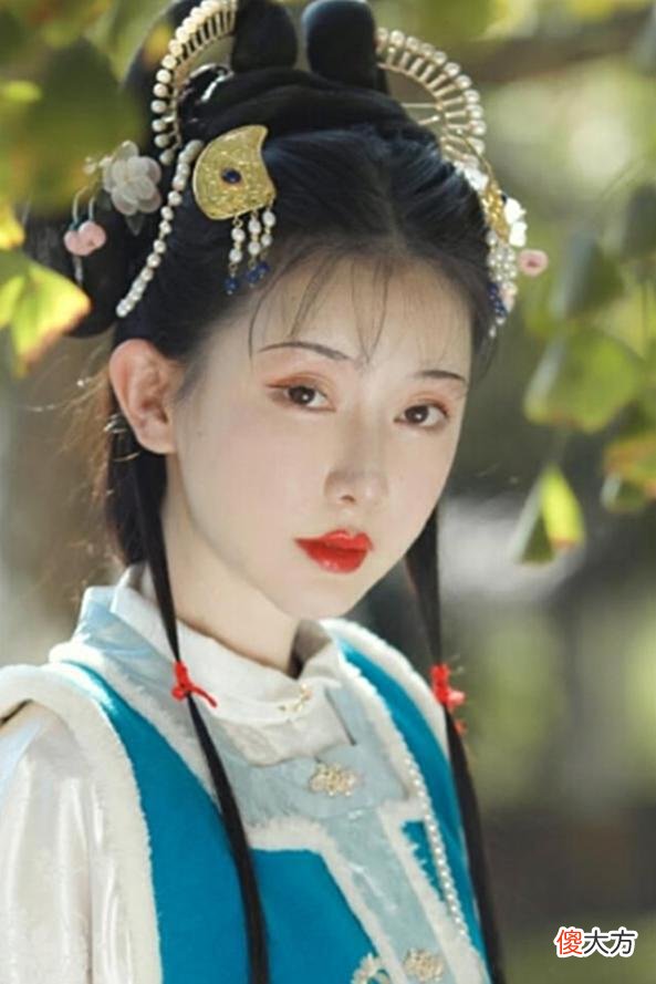 【历史故事】《皇家童养媳》摄政王看着童养媳写休书，抱起：小东西，识字了