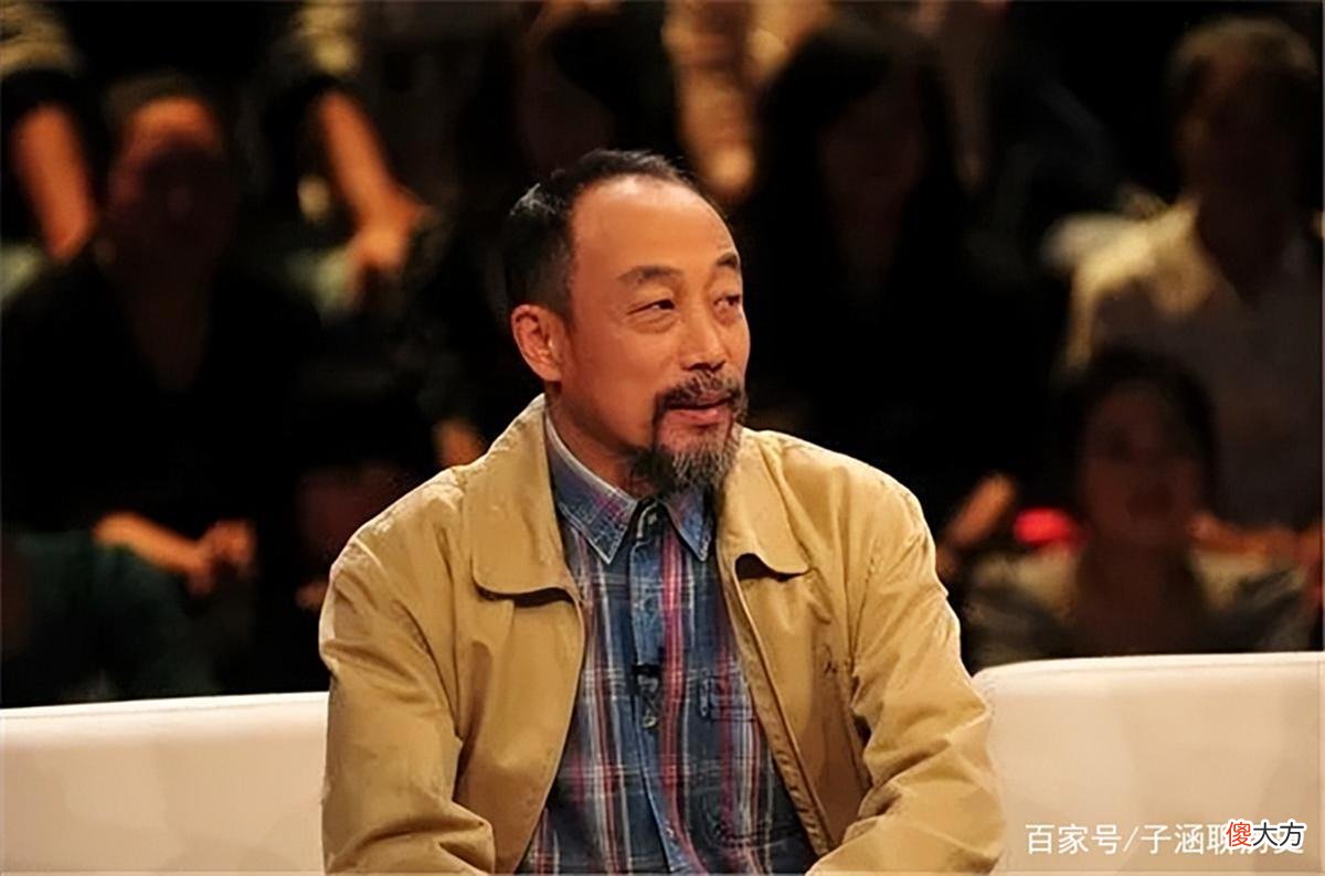 【爱历史】乾隆真实相貌如何，国外画家偷偷还原，网友：和某明星好像