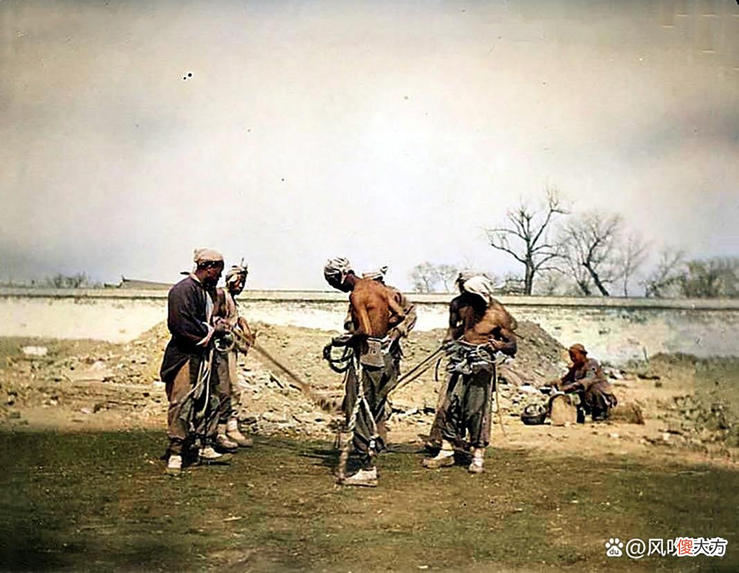 【爱历史】22张百年老照片，再现1904年北京东交民巷的一处建筑工地