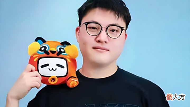 【游戏世界】UZI离开BLG后,第一次对这件事作出反应,他的话让粉丝绝望了