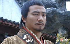 【历史故事】朱元璋称帝后，要为父母迁坟，刘伯温看后说：这座祖坟不能动