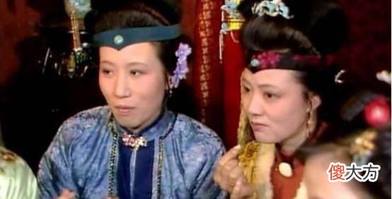 【历史故事】《红楼梦》薛宝钗离开大观园时，为何尤氏跟李纨都松了一口气？