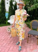 【时尚一点】女人上了年纪，该穿裙子还是裤子？主要看3点，穿对了才显气质