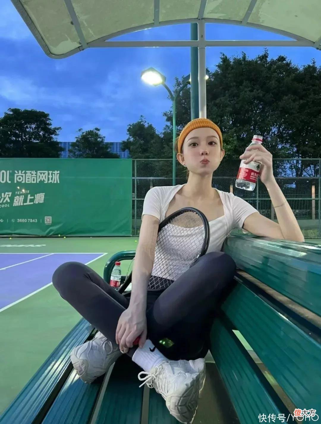 【时尚一点】SNKR Girls送鞋丨水蜜桃球鞋女孩，甜美气氛让你感受不一样的夏日 6.6-6.12