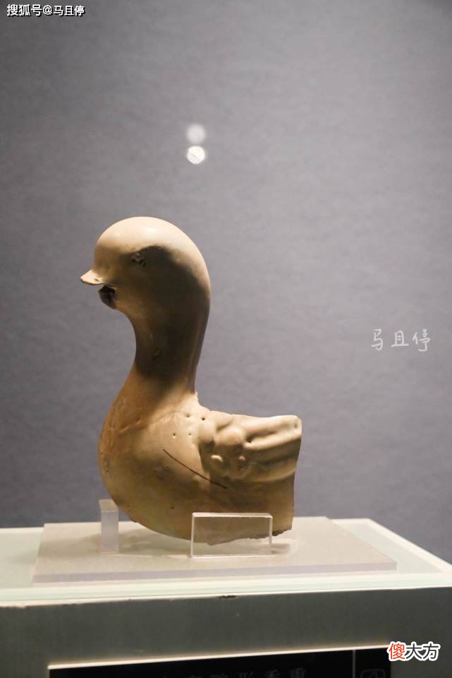 【历史故事】杭州这座博物馆为何跻身中国第一?南宋官窑瓷器功不可没,多特色