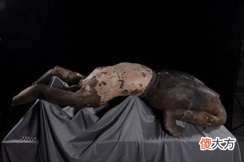 【历史故事】秦始皇陵博物院考古工作又有新进展，“28号俑”修复完成