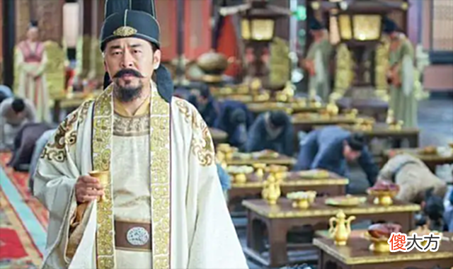 【爱历史】民间故事：皇帝没钱，御史给他想个法子弄钱，发现一件宝贝