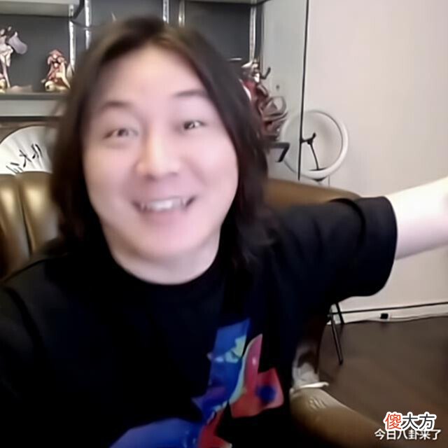 【游戏世界】天秀音浪撞脸张大仙,酷似早年出道视频,大仙锐评回忆总让人窒息