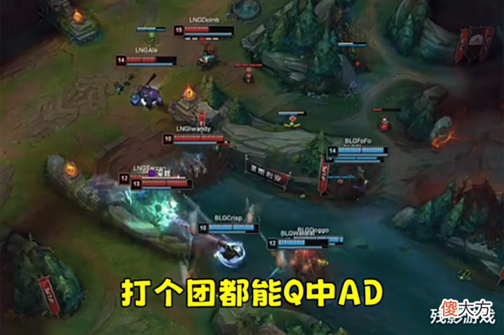 【游戏世界】刘青松Q翻全场,Doggo却亮出弱爆,姿态:锤石玩得好你秀什么啊?