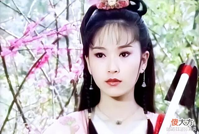 【爱历史】演不了别尬演!10版黛玉葬花,有人神还原,有人好似老太太在锄地